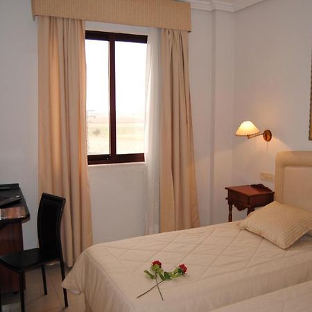 Cristina-Enea Hotel Valdeganga Room photo